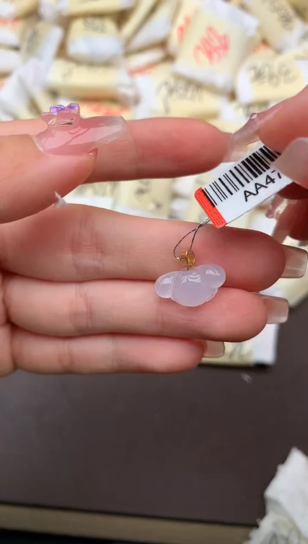翡翠挂件18K金镶嵌一福利