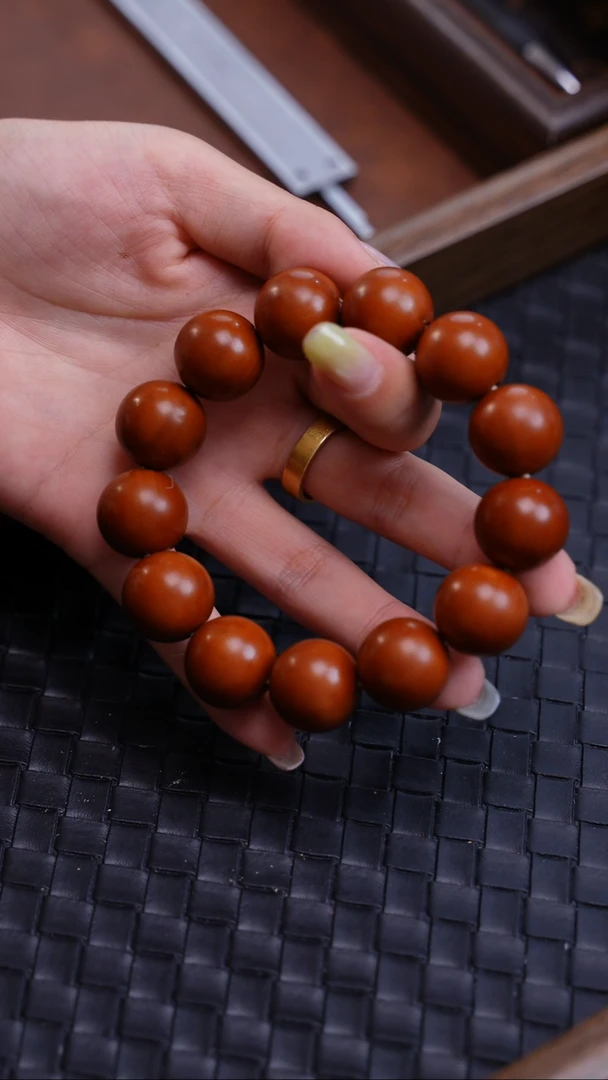 橄榄核吊坠岩*苏工橄榄核