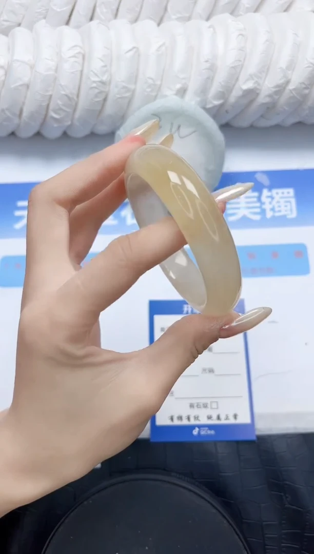 石英质玉手镯未镶嵌244-58.7