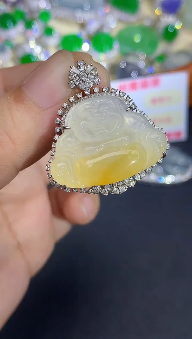 颈饰18K金镶嵌翡翠440-中国好珍宝