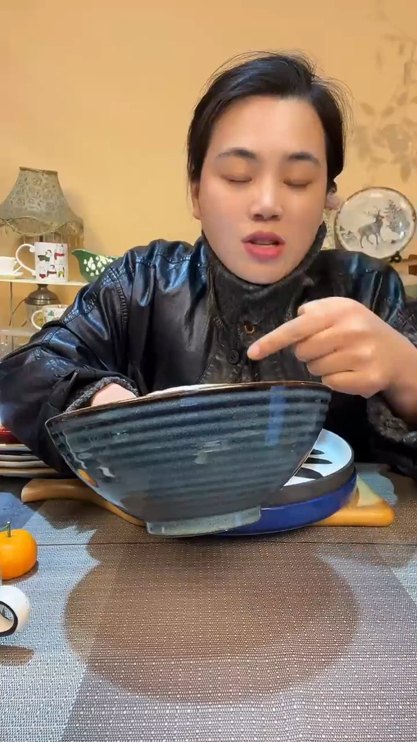 瓷片8英寸碗  微瑕介意勿拍