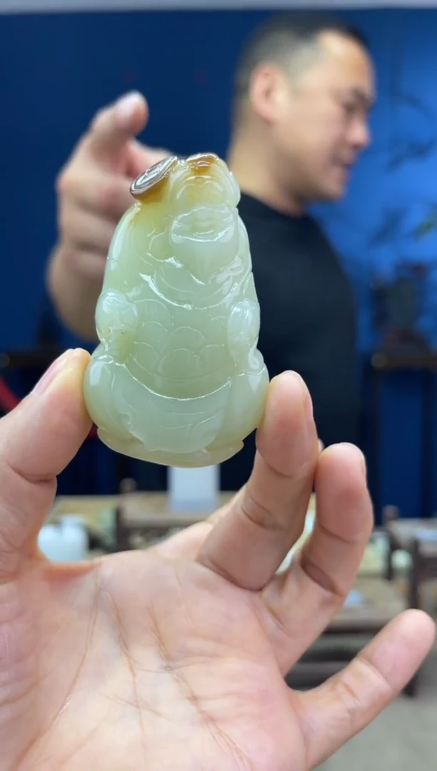 和田玉未镶嵌颈饰1