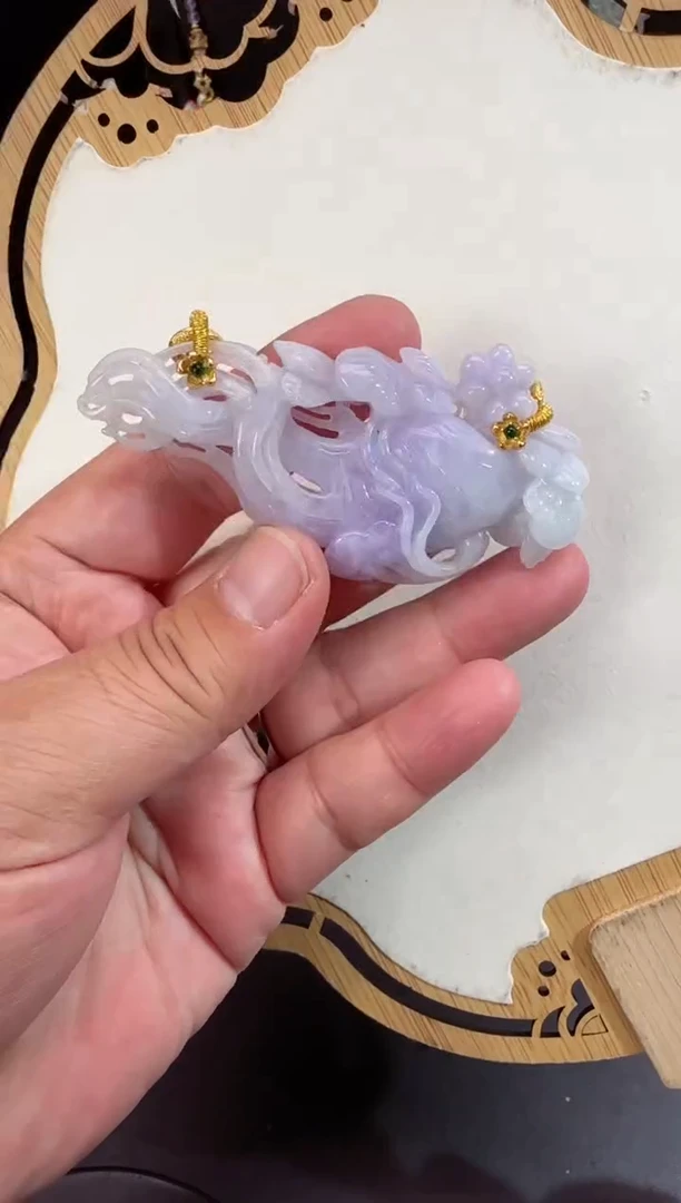 【闪购商品】翡翠颈饰未镶嵌拍照