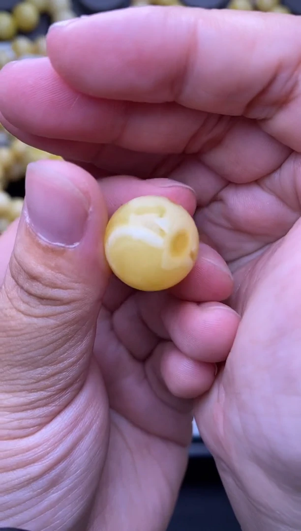 裸石琥珀未镶嵌大小姐珠宝严选41