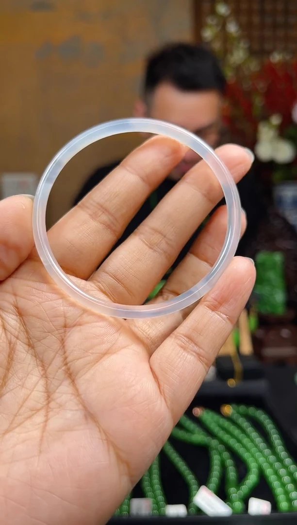【闪购商品】玛瑙/玉髓手镯未镶嵌玉髓叮当手镯