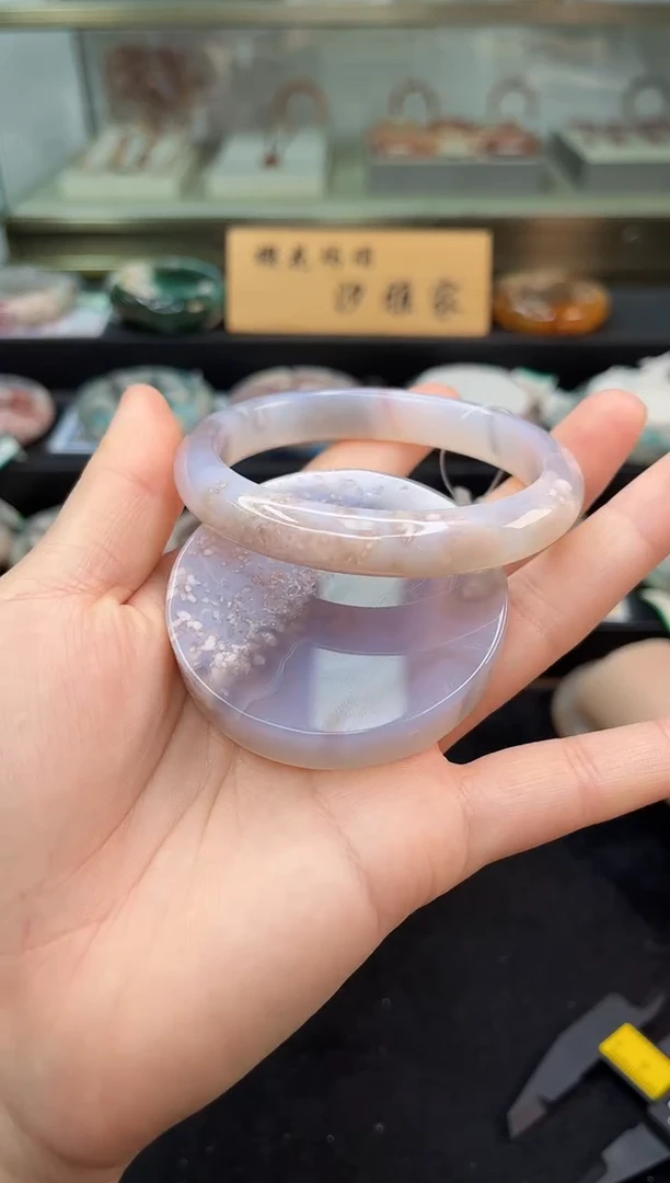 未镶嵌手镯石英质玉60圈口（不退不换）1749394