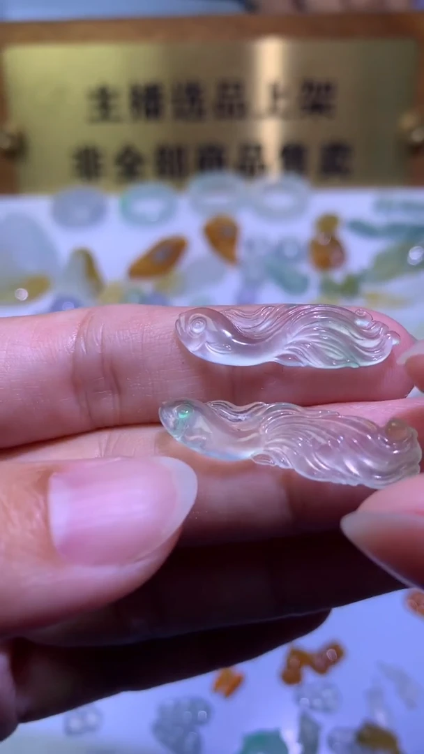未镶嵌定制翡翠小*腰毛货