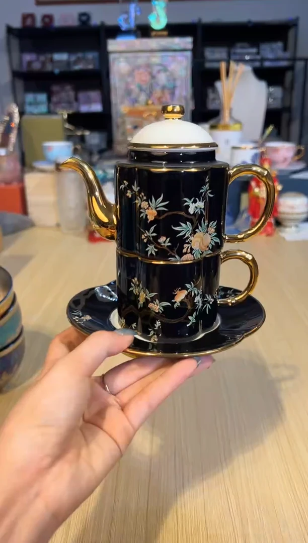 200永丰源石榴家园四头茶具（子母壶）