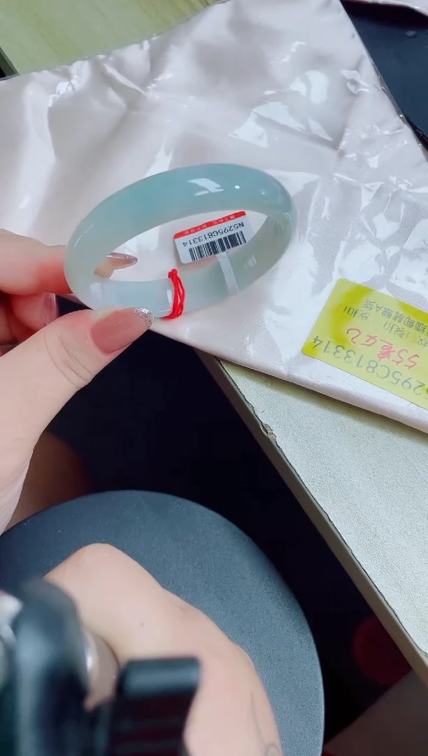 未镶嵌手镯翡翠55贵/13314