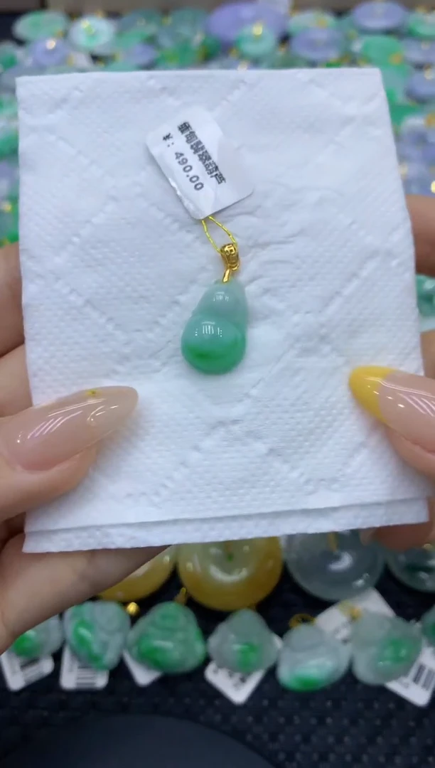 颈饰未镶嵌翡翠天然缅甸翡翠A货