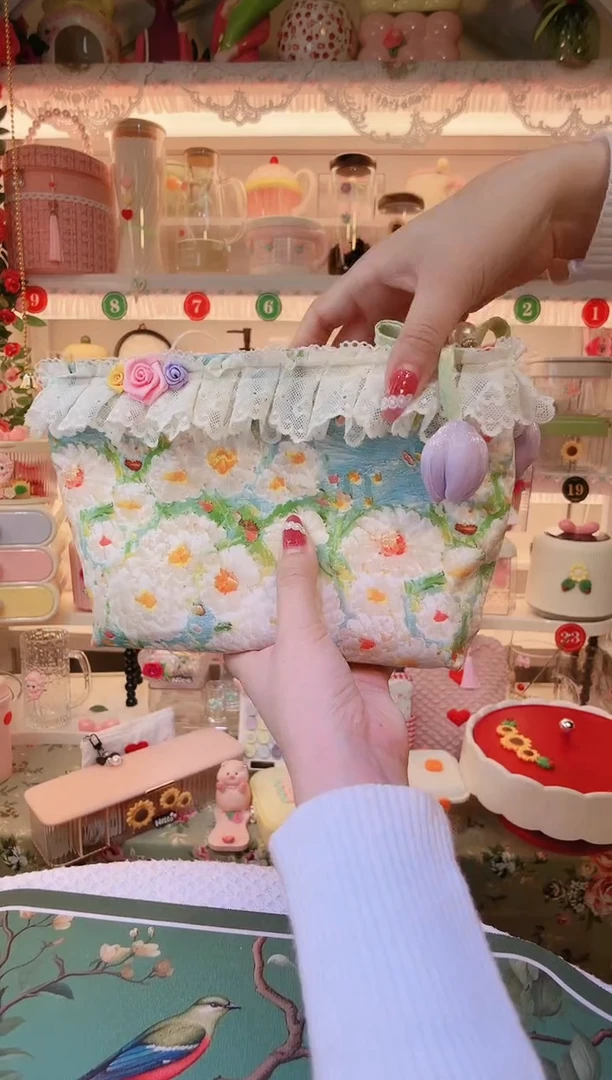 蕾丝油画化妆包——手工制作品质好！