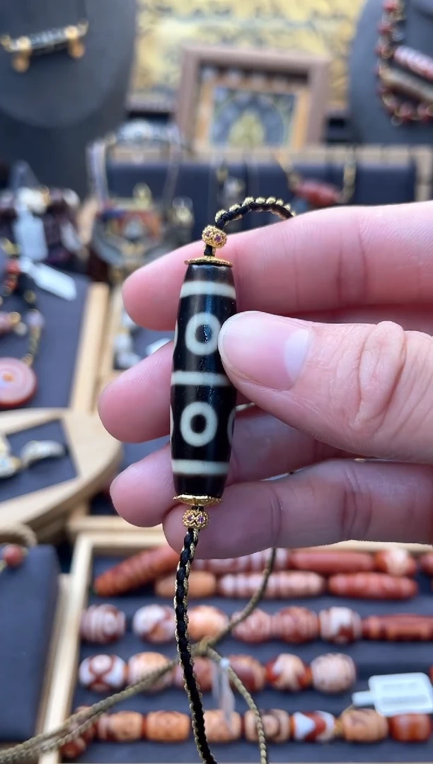 未镶嵌颈饰玛瑙/玉髓（覆膜）三线八眼锁骨链