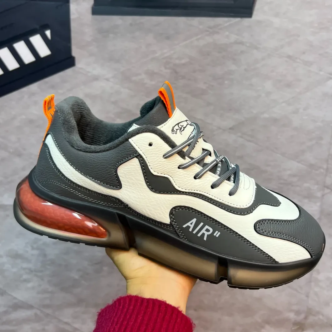 2024秋冬季新款时尚轻潮鞋便软底男士休闲鞋百搭运动透气男鞋