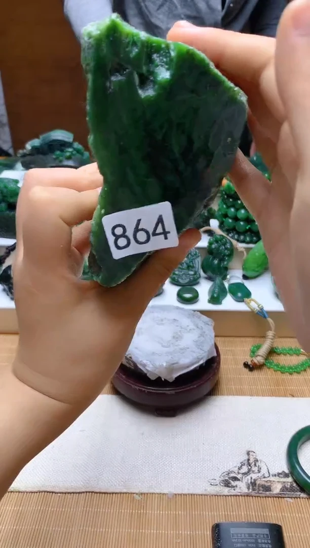 未镶嵌和田玉（碧玉）珠宝半成品1