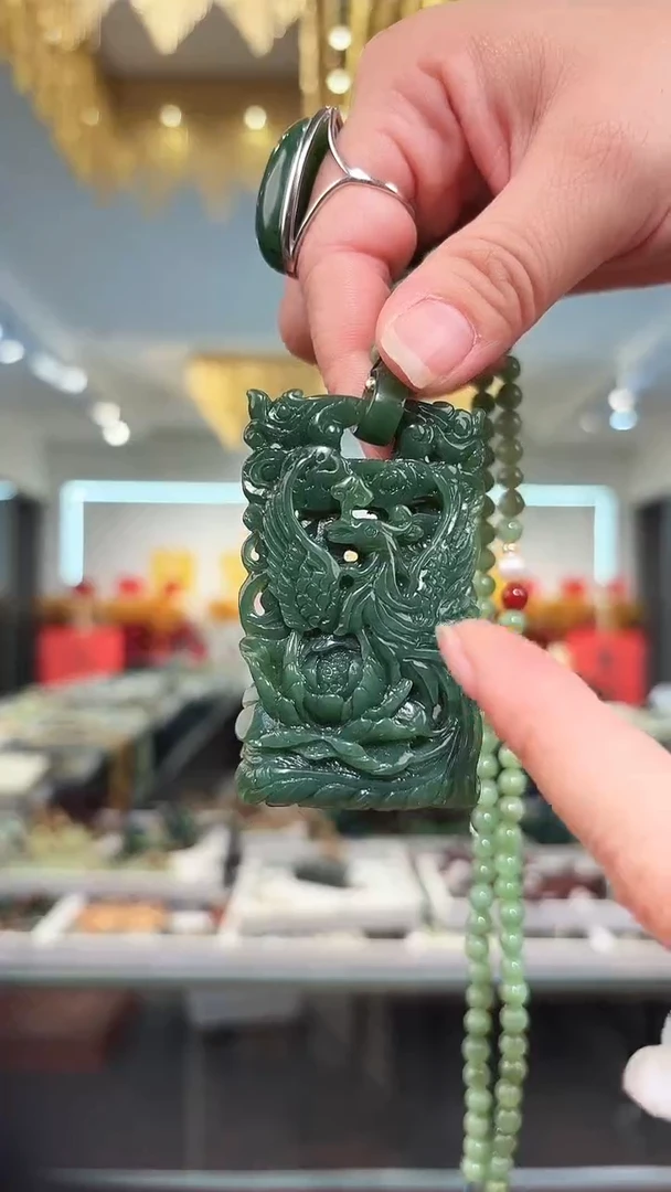 颈饰未镶嵌和田玉凤凰吊坠