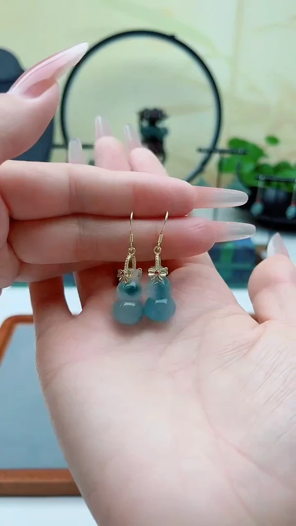 未镶嵌石英质玉（天山翠）耳饰00葫芦蓝水飘花