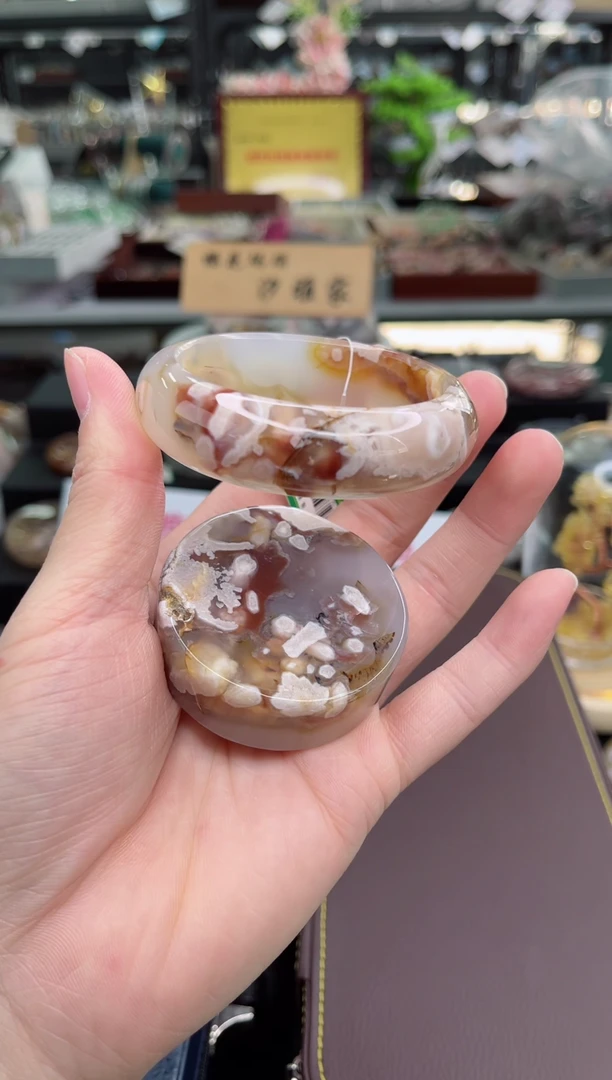 【闪购商品】石英质玉手镯未镶嵌55圈口（赠品镯心）3650105
