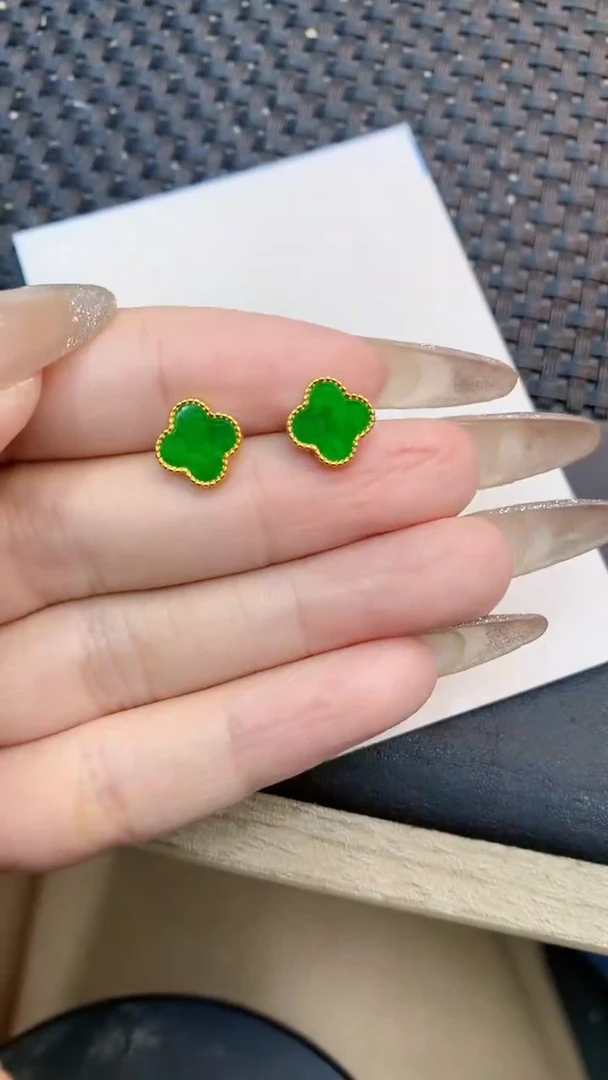 颈饰未镶嵌翡翠1