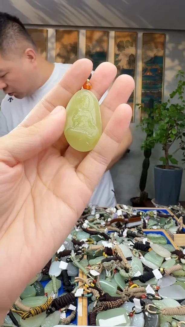 未镶嵌和田玉挂件拍一发一