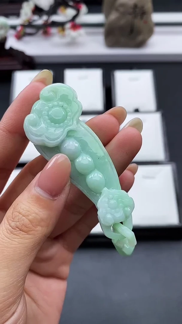 【闪购商品】翡翠颈饰未镶嵌天然缅甸A货翡翠