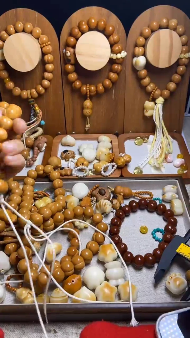 手串猴头核桃嘉*全品原皮泡芙发财富甲三通粗卡流苏手持