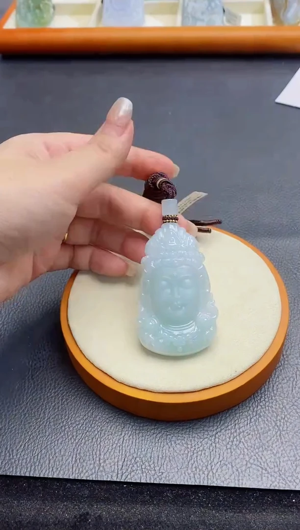翡翠未镶嵌颈饰缅甸天然货翡翠
