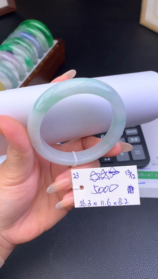 未镶嵌手镯翡翠假一赔三   手镯