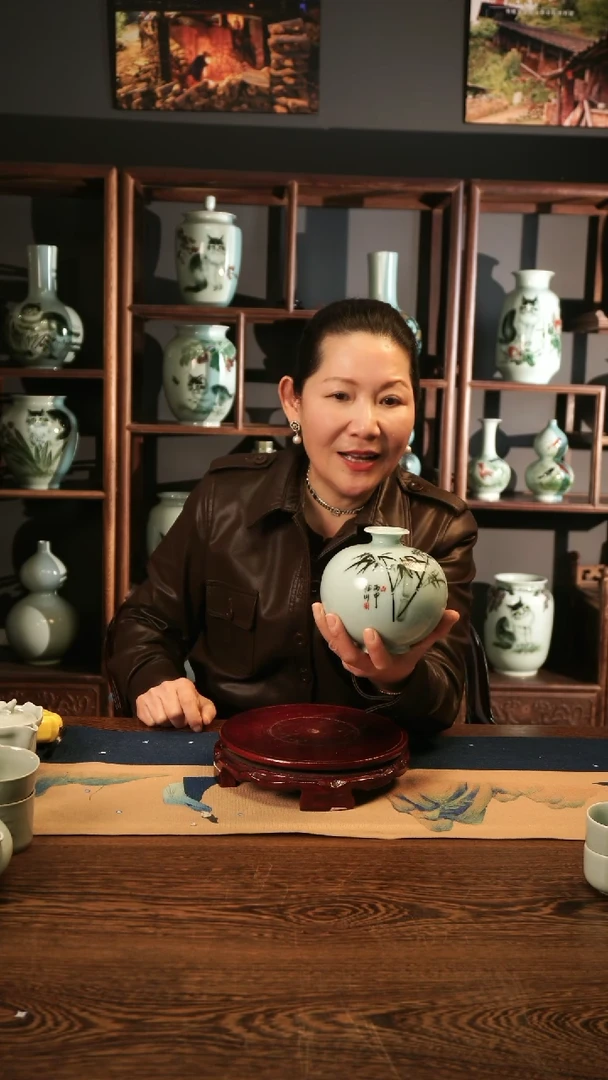 【闪购商品】釉中彩 竹子画 小果瓶B