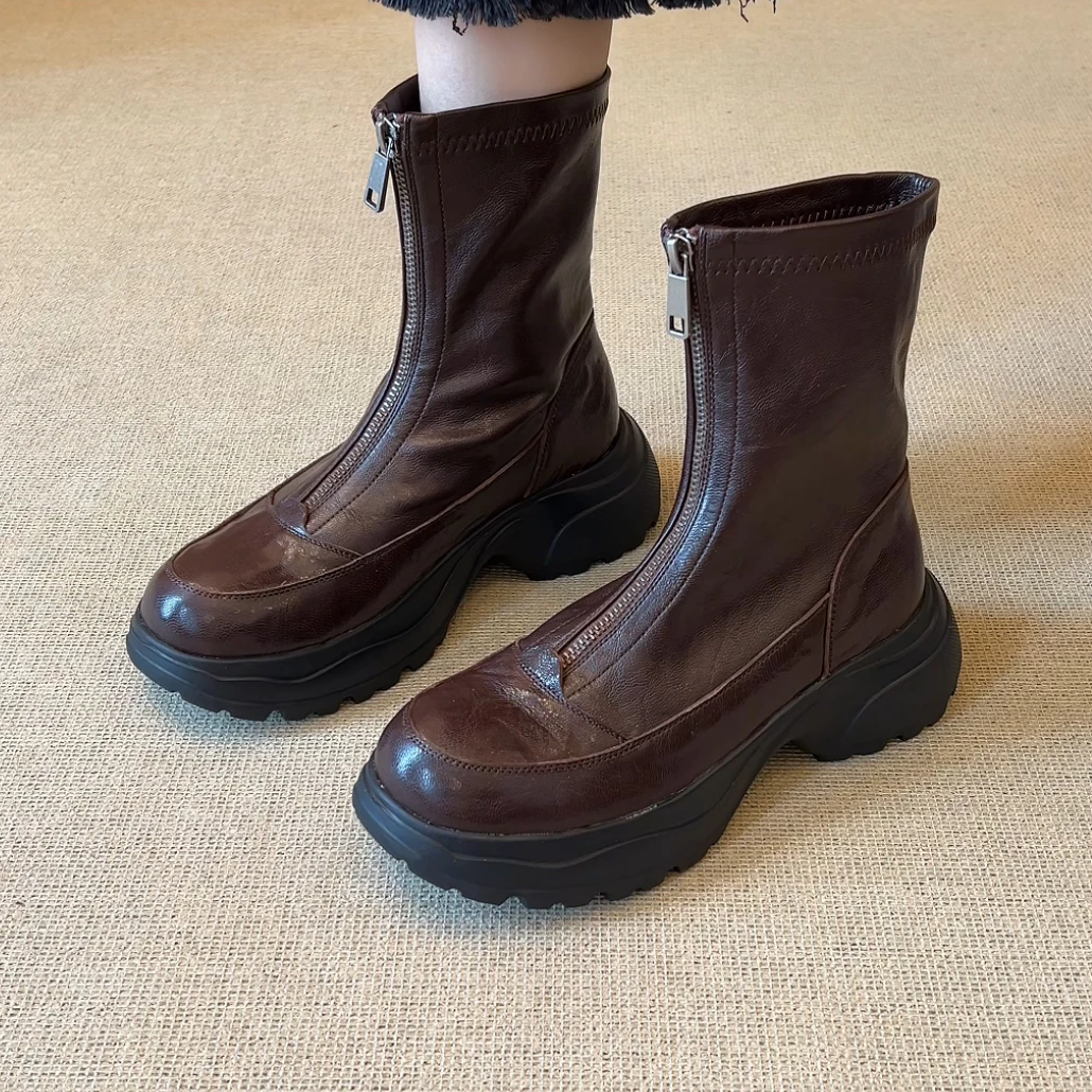 RubyL/5.5cm简约复古百搭前拉链圆头运动风厚底短筒马丁靴女款