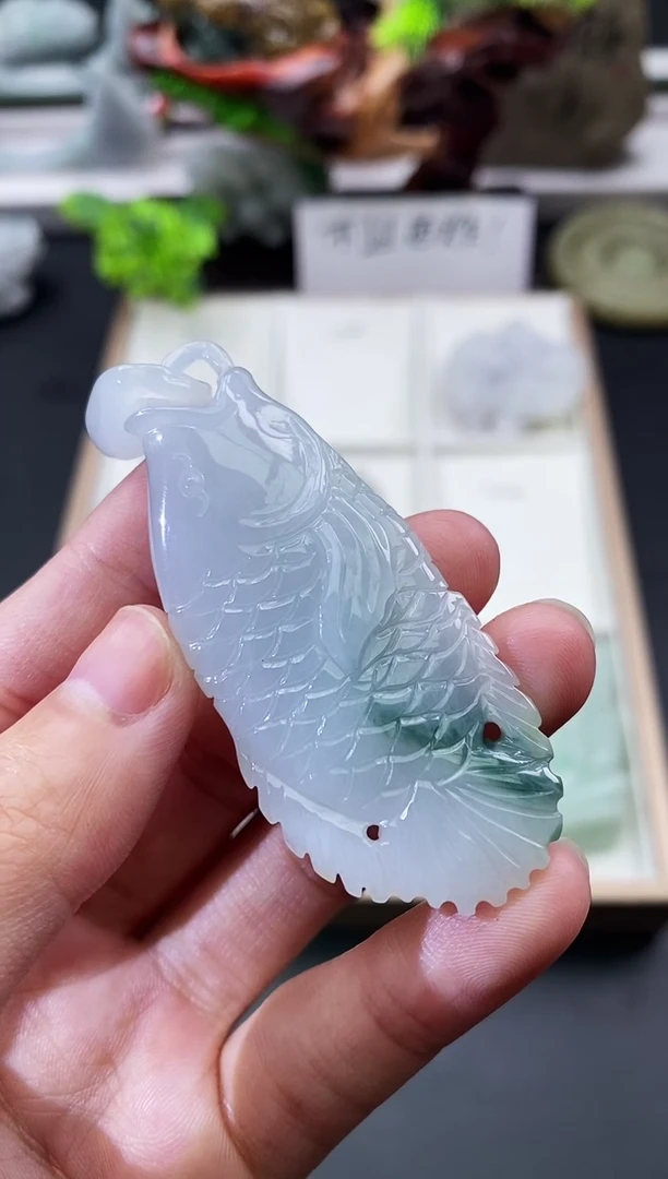 翡翠未镶嵌颈饰天然缅甸A货翡翠