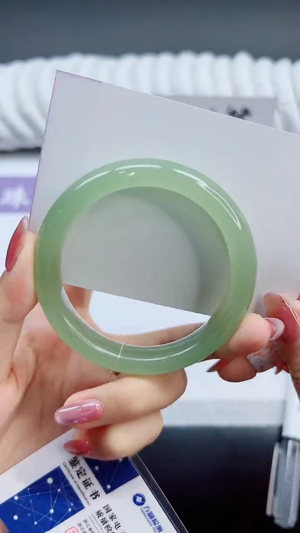 未镶嵌手镯石英质玉28/58.3