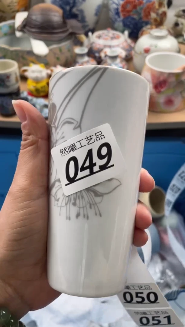 【闪购商品】瓷片049然曦海外工艺品。。。