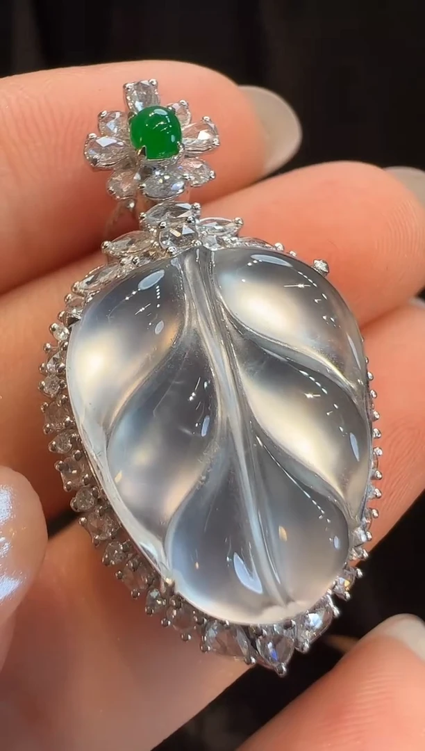 吊坠(不含链)18K金镶嵌翡翠AL6吊坠