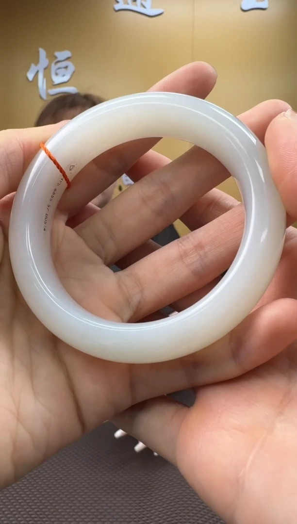 和田玉未镶嵌颈饰手镯60