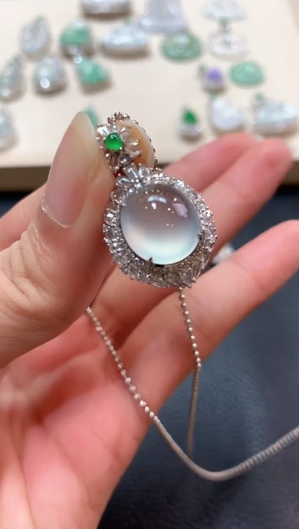 翡翠18K金镶嵌吊坠(不含链)b147