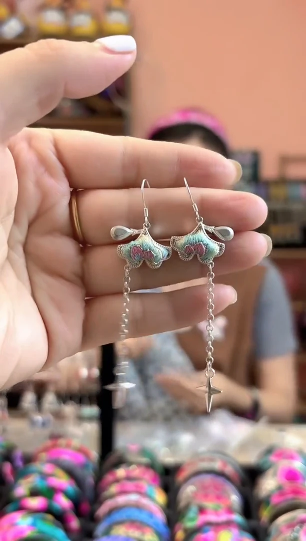 织绣艺枝独绣手工饰品302