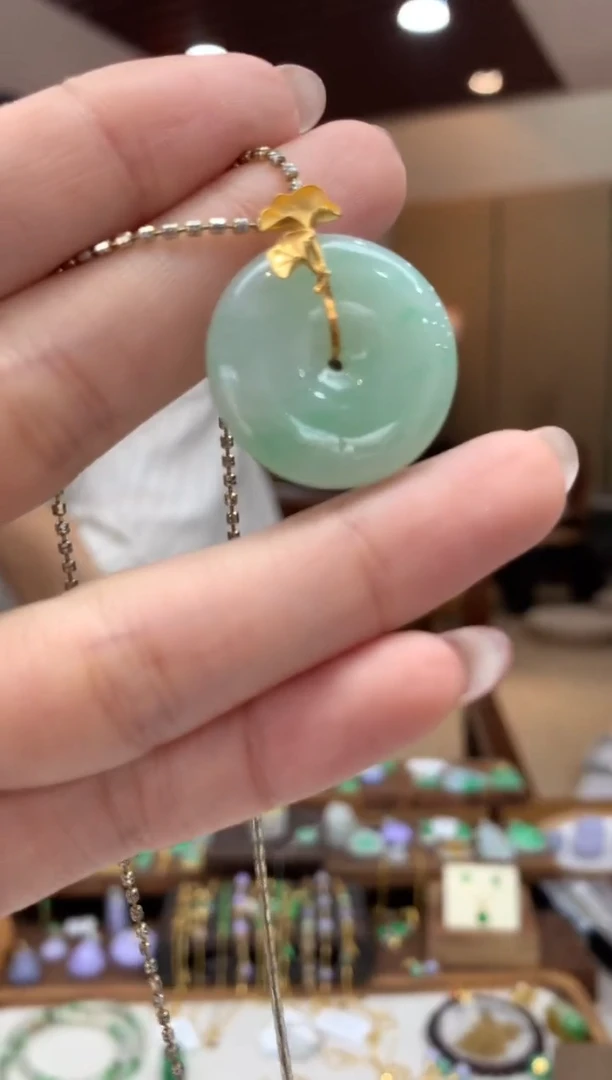 翡翠18K金镶嵌吊坠(不含链)平安扣