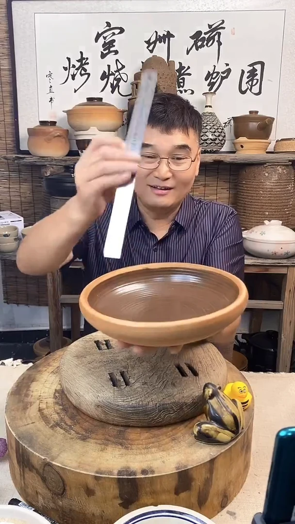 土陶26cm复古土菜钵（无盖）