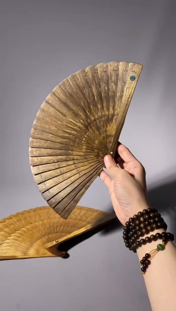 金丝楠S****a114号18cm乌木金丝楠小叶桢楠扇子