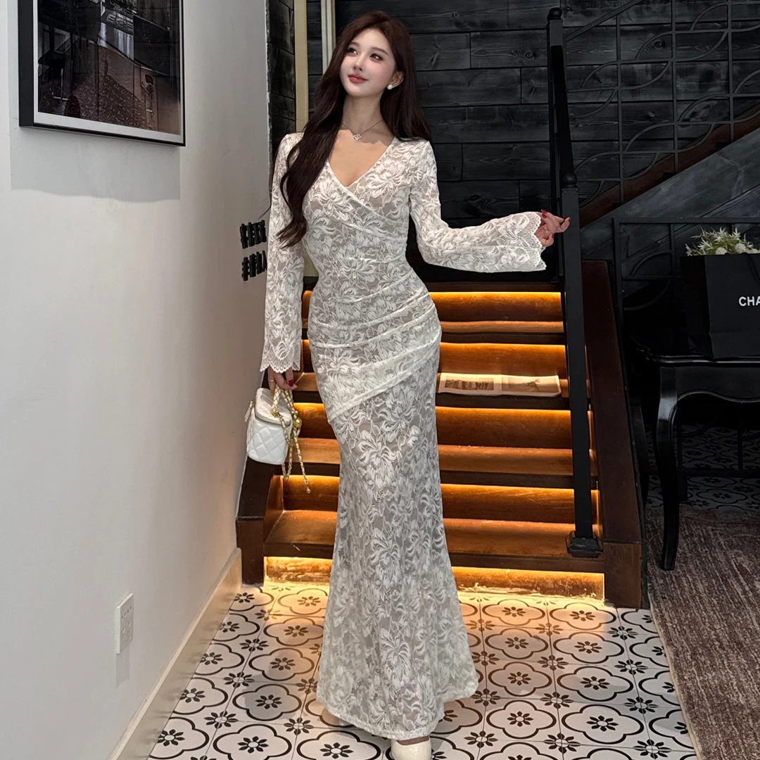 名媛风性感V领蕾丝长袖礼服连衣裙女高级感气质修身内搭包臀长裙