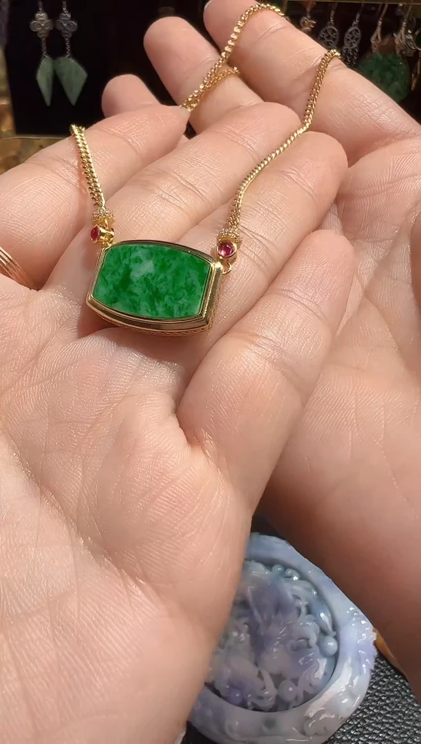 【闪购商品】定制翡翠未镶嵌翡翠