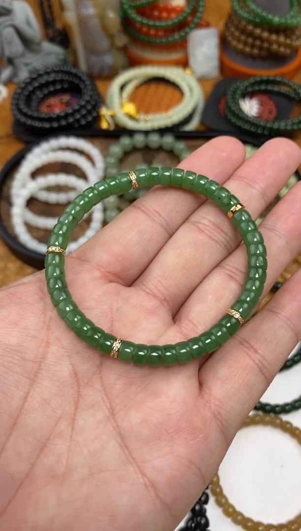 颈饰未镶嵌和田玉手串