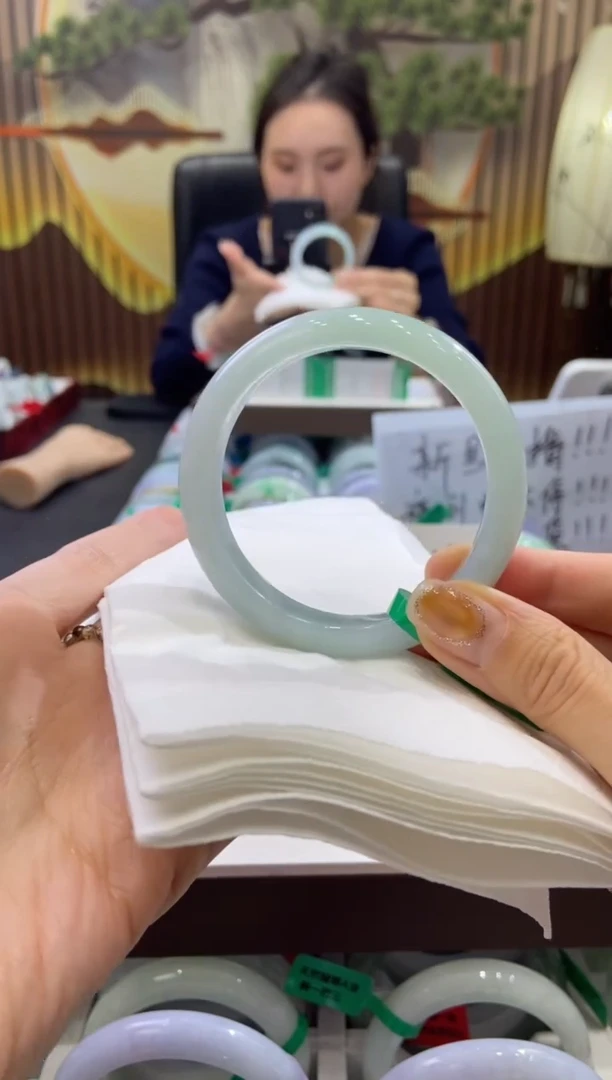 未镶嵌手镯翡翠0005595