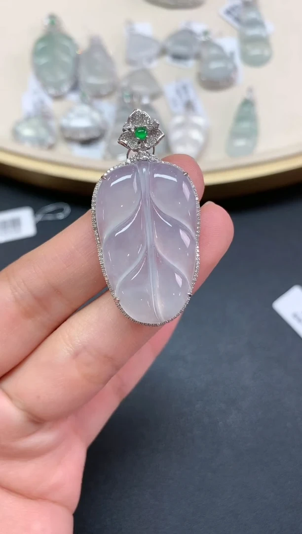 【闪购商品】翡翠吊坠(不含链)18K金镶嵌W193|6800