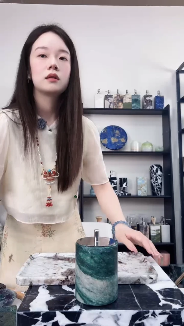 石材英*挪威绿棉签筒055