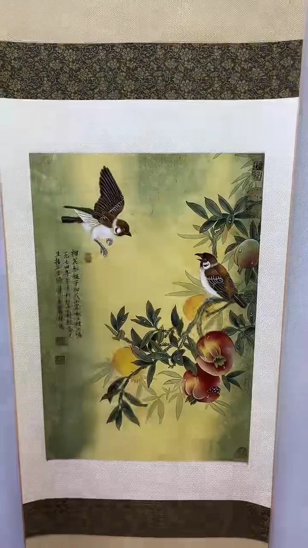 国画吴丽珠-2.7平尺-花鸟轴-带书