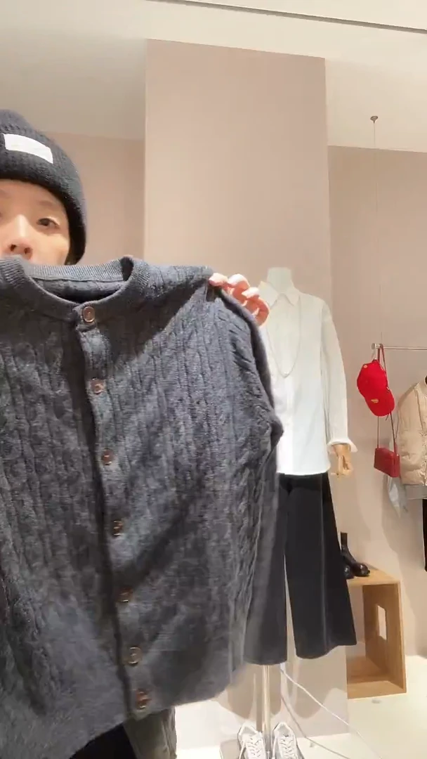 羊毛麻花毛衣399