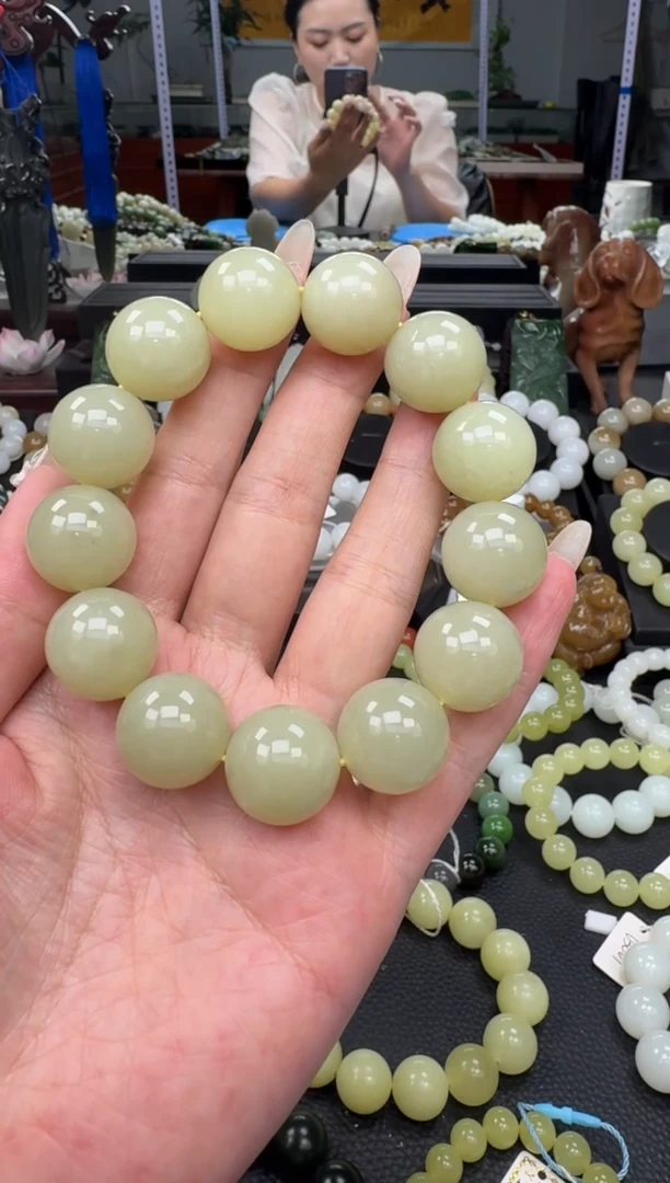 手链未镶嵌和田玉新疆且末奶油黄卡18