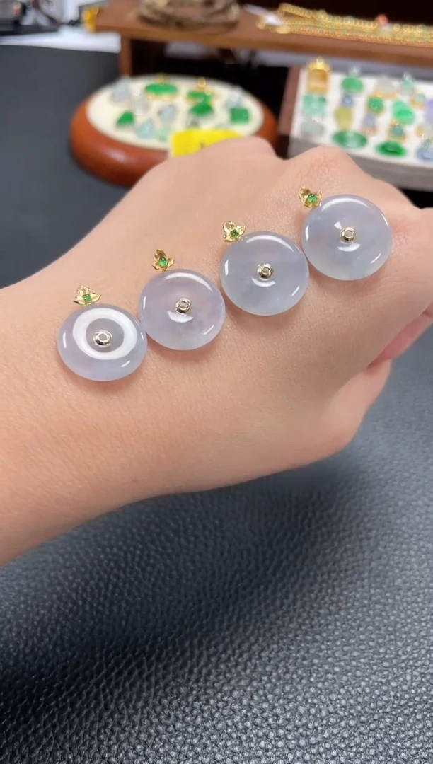 【闪购商品】翡翠吊坠(不含链)18K金镶嵌多样性发货一个  JK348