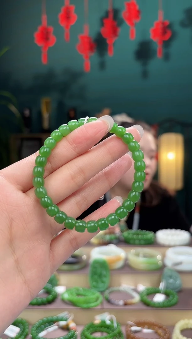 【闪购商品】和田玉（糖玉）手链未镶嵌卡7直切手串